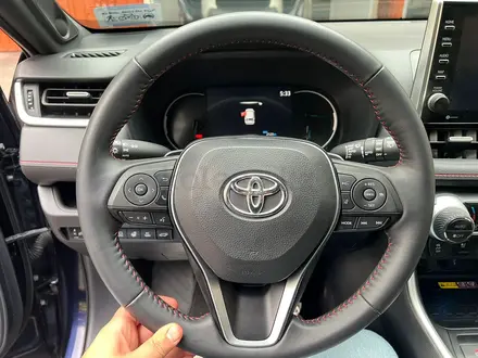 Toyota RAV4 2022 года за 20 900 000 тг. в Алматы – фото 9