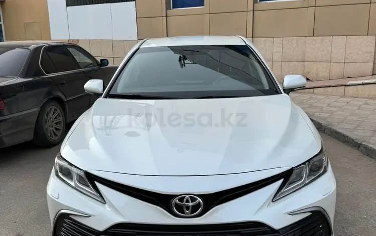 Toyota Camry 2021 года за 13 300 000 тг. в Павлодар