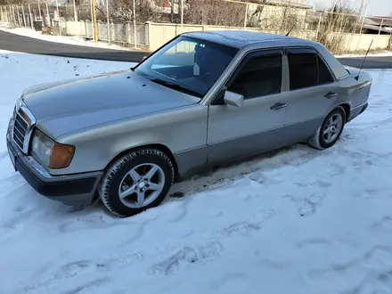 Mercedes-Benz E 200 1990 года за 2 000 000 тг. в Жаркент – фото 2