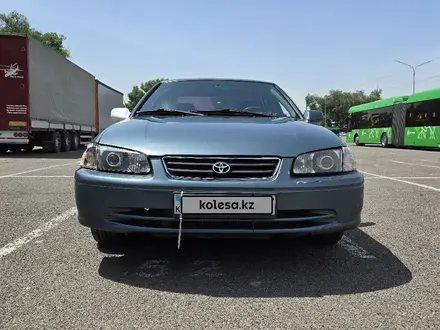 Toyota Camry 2001 года за 3 500 000 тг. в Алматы – фото 4