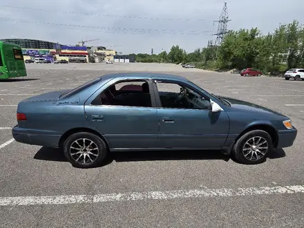 Toyota Camry 2001 года за 3 500 000 тг. в Алматы – фото 7