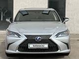 Lexus ES 300h 2019 годаүшін20 500 000 тг. в Алматы