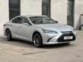 Lexus ES 300h 2019 годаүшін20 000 000 тг. в Алматы – фото 2