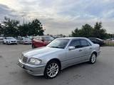 Mercedes-Benz C 240 1999 годаfor4 200 000 тг. в Алматы – фото 2