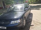 Volkswagen Passat 2001 годаүшін2 700 000 тг. в Астана – фото 2