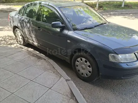 Volkswagen Passat 2001 года за 2 700 000 тг. в Астана – фото 3