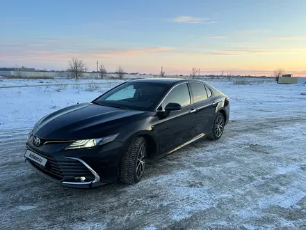 Toyota Camry 2023 года за 19 000 000 тг. в Уральск – фото 15