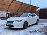 Lexus ES 250 2014 годаүшін10 800 000 тг. в Алматы