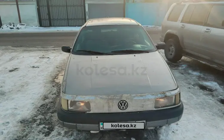 Volkswagen Passat 1990 года за 500 000 тг. в Алматы