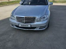 Mercedes-Benz S-Class, 2009