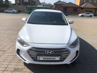 Hyundai Elantra, 2018