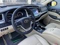 Toyota Highlander 2014 годаfor15 900 000 тг. в Алматы – фото 18