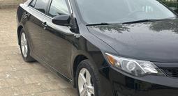 Toyota Camry 2014 годаүшін4 800 000 тг. в Жанаозен – фото 2
