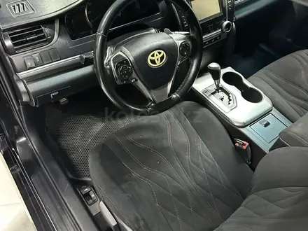 Toyota Camry 2014 года за 4 800 000 тг. в Жанаозен – фото 6