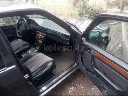 Mercedes-Benz E 230 1990 года за 550 000 тг. в Алматы – фото 3