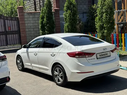 Hyundai Elantra 2018 года за 8 700 000 тг. в Алматы