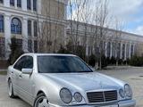 Mercedes-Benz E 320 1998 года за 5 500 000 тг. в Актау