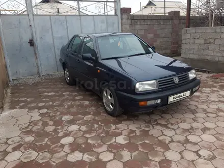 Volkswagen Vento 1993 года за 2 500 000 тг. в Шымкент – фото 3