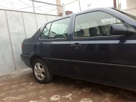 Volkswagen Vento 1993 года за 2 500 000 тг. в Шымкент – фото 7