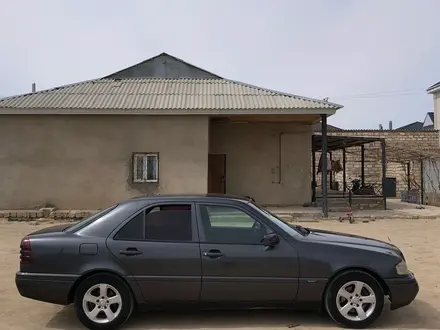 Mercedes-Benz C 280 1995 года за 1 950 000 тг. в Жанаозен – фото 2