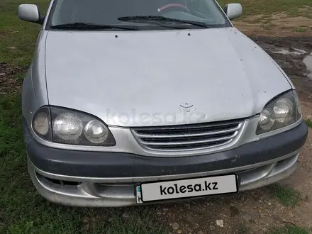 Toyota Avensis 2000 года за 2 200 000 тг. в Усть-Каменогорск