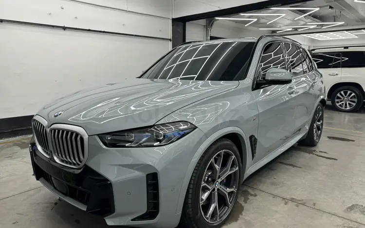 BMW X5 2023 года за 60 000 000 тг. в Алматы