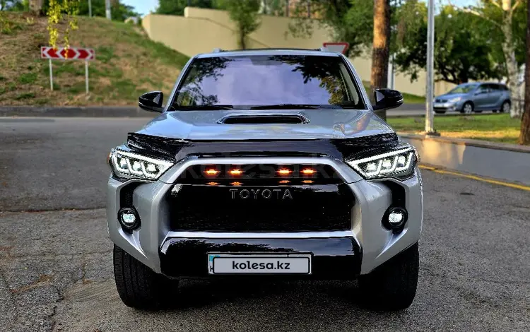 Toyota 4Runner 2017 года за 20 000 000 тг. в Алматы