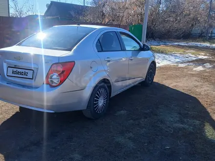 Chevrolet Aveo 2013 года за 3 200 000 тг. в Щучинск – фото 2