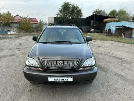 Lexus RX 300 2002 года за 6 100 000 тг. в Алматы – фото 2