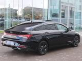 Hyundai Elantra 2023 годаfor10 590 000 тг. в Шымкент – фото 4