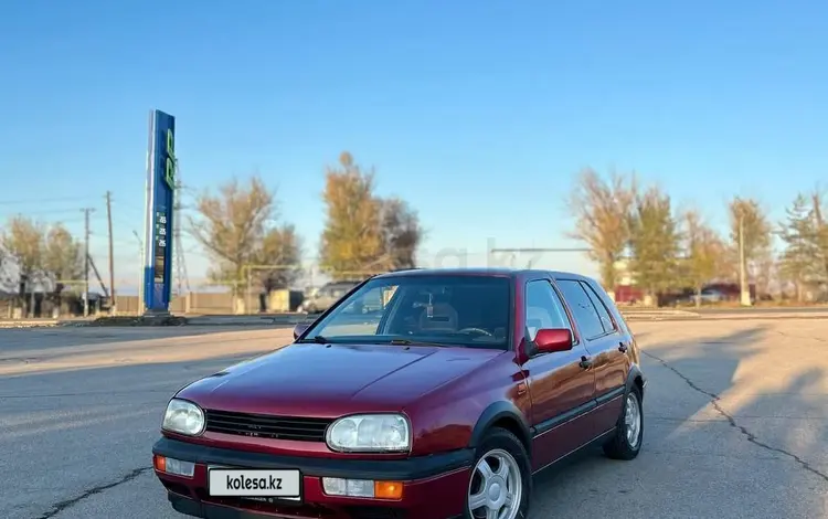 Volkswagen Golf 1994 года за 1 600 000 тг. в Есик