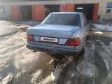 Mercedes-Benz E 260 1991 годаүшін850 000 тг. в Талдыкорган – фото 3