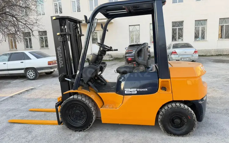 Toyota  7F 2007 года за 3 500 000 тг. в Шымкент