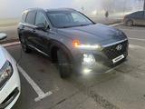 Hyundai Santa Fe 2020 года за 9 500 000 тг. в Уральск – фото 4