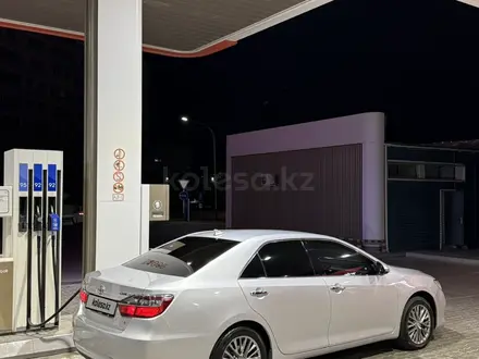 Toyota Camry 2015 года за 12 800 000 тг. в Актау – фото 22