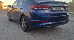 Hyundai Elantra 2017 года за 6 100 000 тг. в Атырау – фото 3