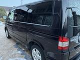 Volkswagen Multivan 2009 годаfor11 800 000 тг. в Алматы – фото 4