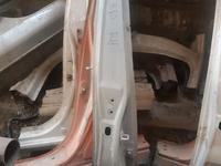 Стойки дверей Hyundai Elantra HDfor40 000 тг. в Алматы
