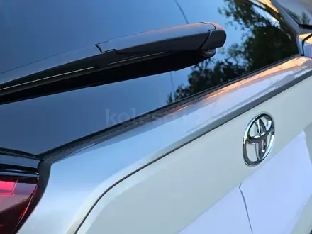 Toyota RAV4 2024 года за 19 950 000 тг. в Алматы – фото 16