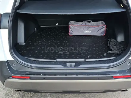Toyota RAV4 2024 года за 19 950 000 тг. в Алматы – фото 6