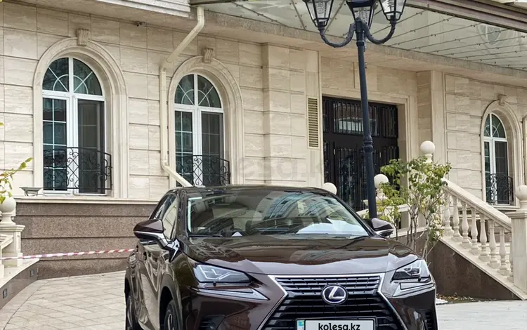 Lexus NX 300h 2019 года за 19 000 000 тг. в Астана