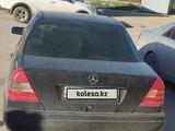 Mercedes-Benz C 280 1995 года за 1 200 000 тг. в Актау – фото 2