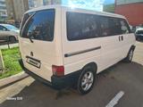 Volkswagen Multivan 1992 года за 3 700 000 тг. в Астана – фото 4