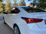 Hyundai Accent 2017 года за 6 000 000 тг. в Уральск – фото 5
