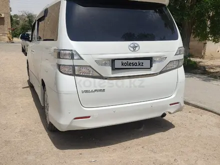 Toyota Vellfire 2010 года за 10 000 000 тг. в Актау – фото 2