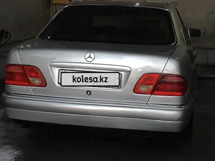 Mercedes-Benz E 280 1998 года за 3 500 000 тг. в Кызылорда – фото 2