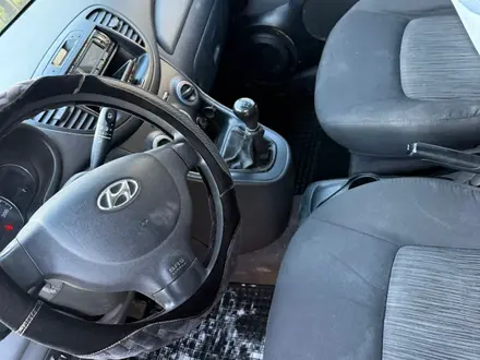 Hyundai Accent 2012 года за 2 750 000 тг. в Усть-Каменогорск – фото 5