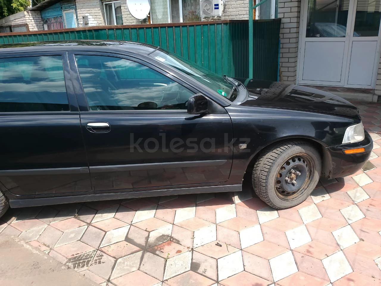 Volvo V40 2002 г.