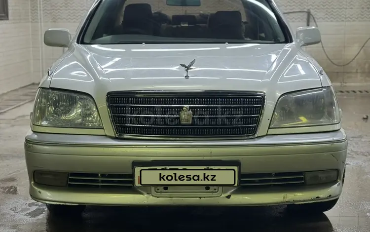 Toyota Crown 2002 года за 2 400 000 тг. в Астана