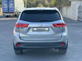Toyota Highlander 2018 года за 17 500 000 тг. в Алматы – фото 5